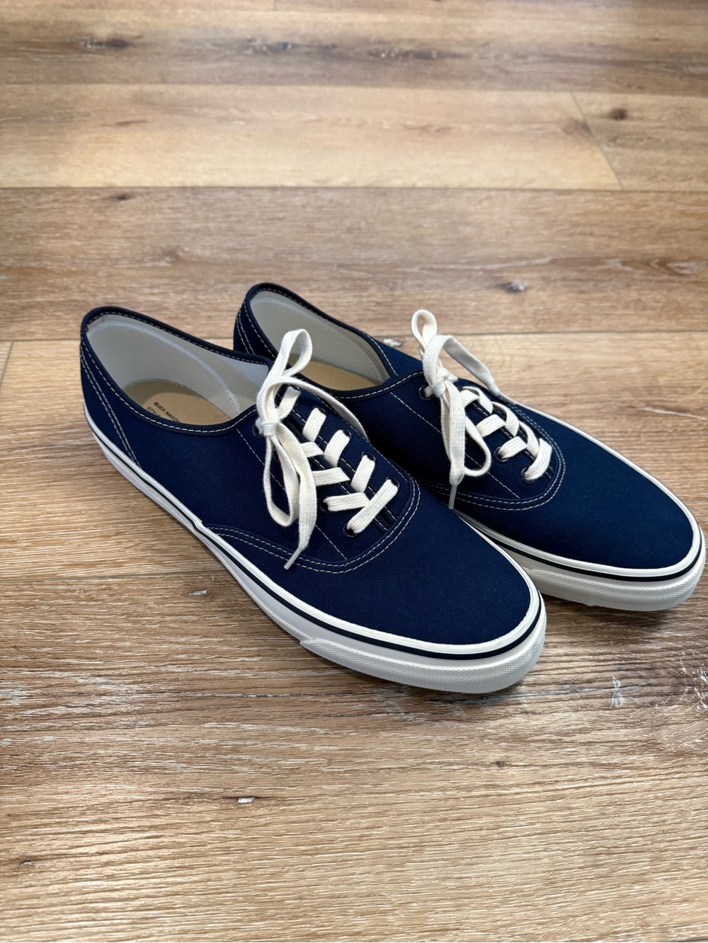 Buck Mason Navy Deck Shoe Canvas Low-Top Sneakers with Cream Laces